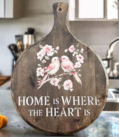 Farmhouse Feels + Chinoiserie Charm 💙❤️ Meet Your New Favorite Heart Board