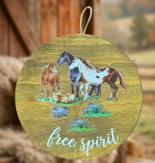 🐎 Free Spirit Horse Sign Makeover: Rustic Farmhouse Magic on Wood ✨🌾