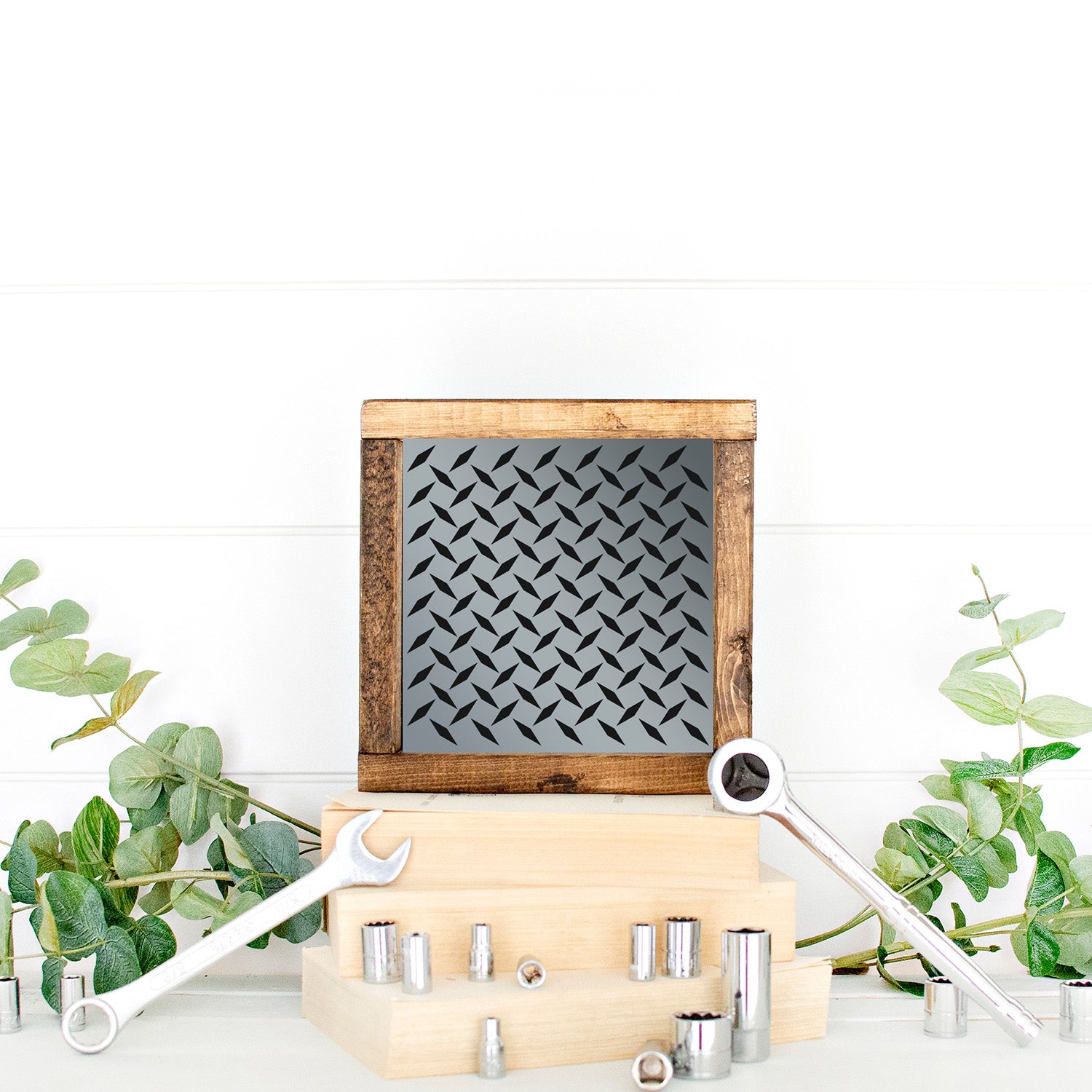 Diamond Plate Pattern Stencil + Bonus-Christmas-Essential Stencil